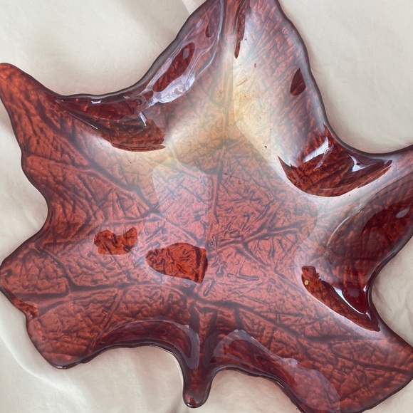 Fall Maple Leaf Pattern Glass Dish Set of 4 - Picture 2 of 6